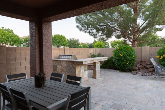 Building Photo - 3279 E Milky Way