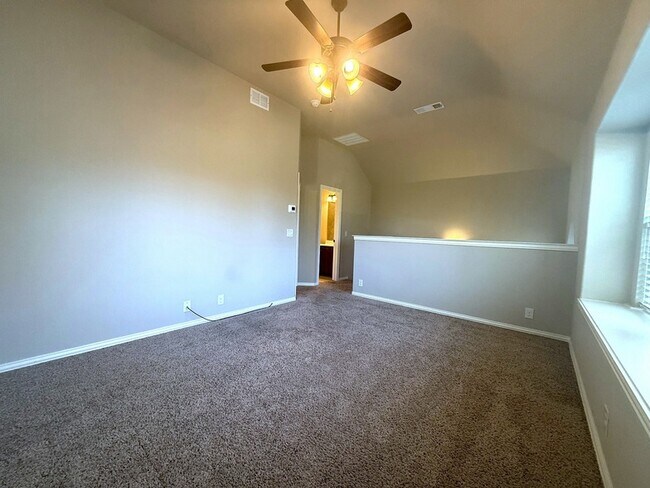 Building Photo - 1109 Abbey Ln