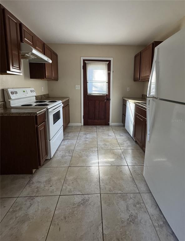 Building Photo - 22368 Panorama St