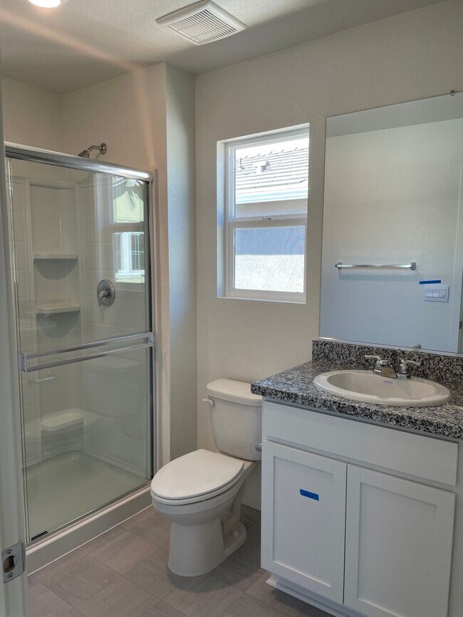 Building Photo - NEW SOLAR SMART HOME IN WEST ROSEVILLE!