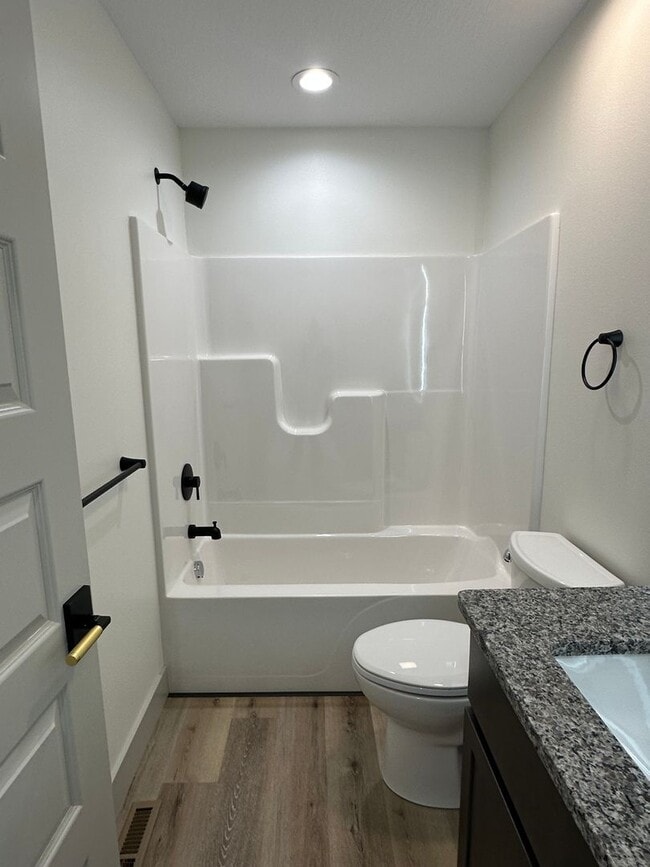 Building Photo - NEW CONSTRUCTION 5 Bed 3 Bath w/ Walk Out Basement Waynesville School District