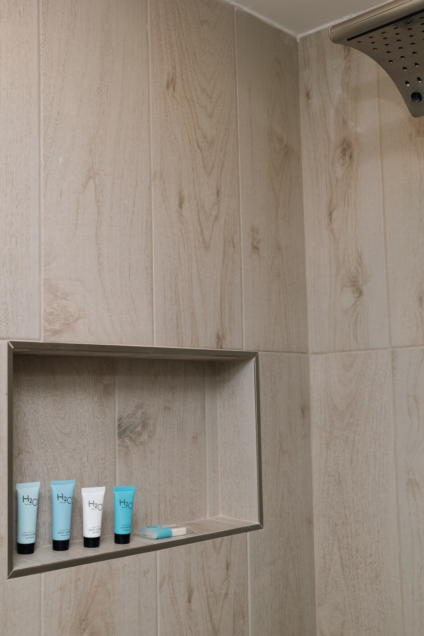 Building Photo - 1585 Secessionville Rd