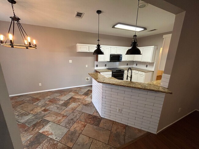 Building Photo - 3712 Mitchell Ct