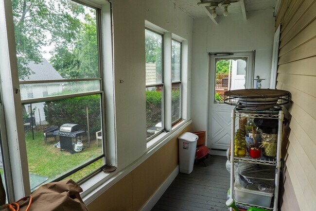 Building Photo - 18 Ranelegh Rd