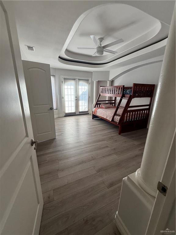 Building Photo - 16 El Jardin St