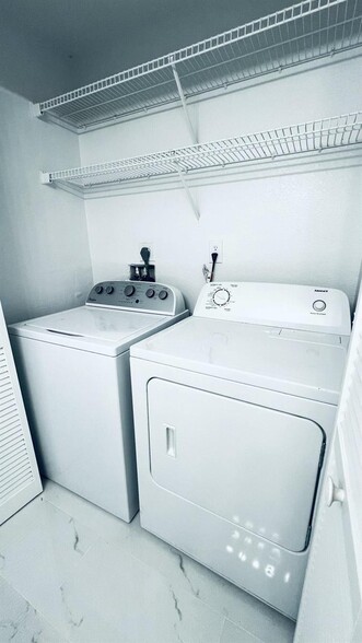 Building Photo - 1825 Palm Cove Blvd