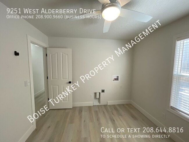 Building Photo - 9251 W Alderberry Dr