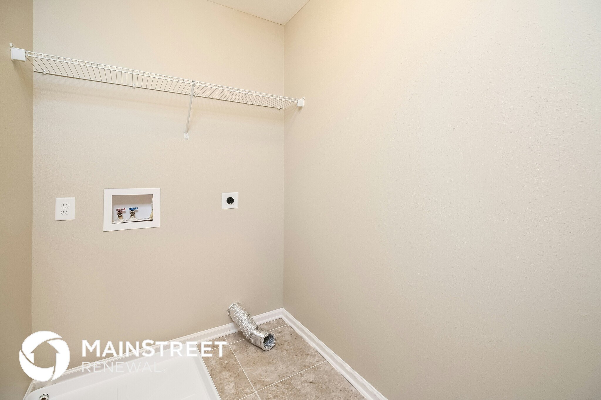 Building Photo - 305 Walnut Crossing Dr