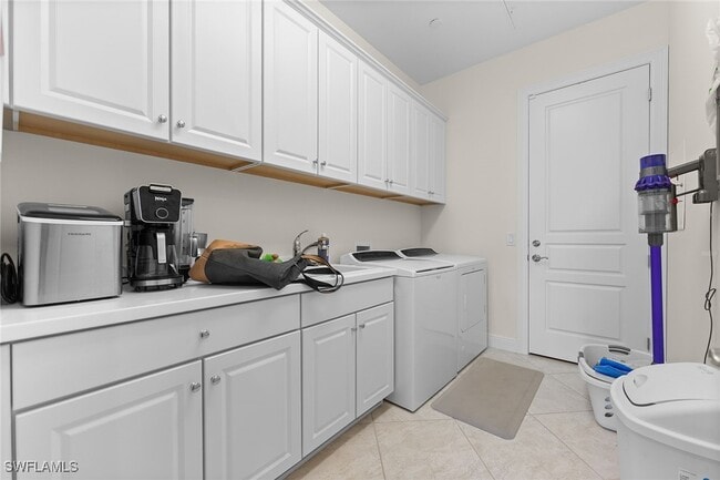 Building Photo - 4761 Via Del Corso Ln