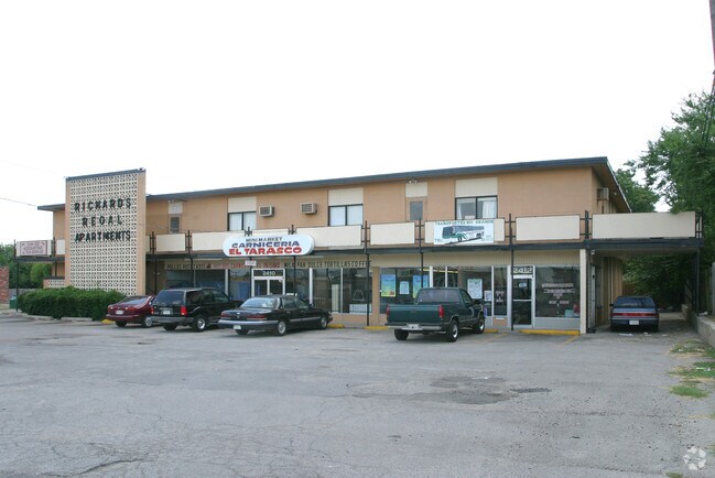 Building Photo - 2408-2412 SW 59th St