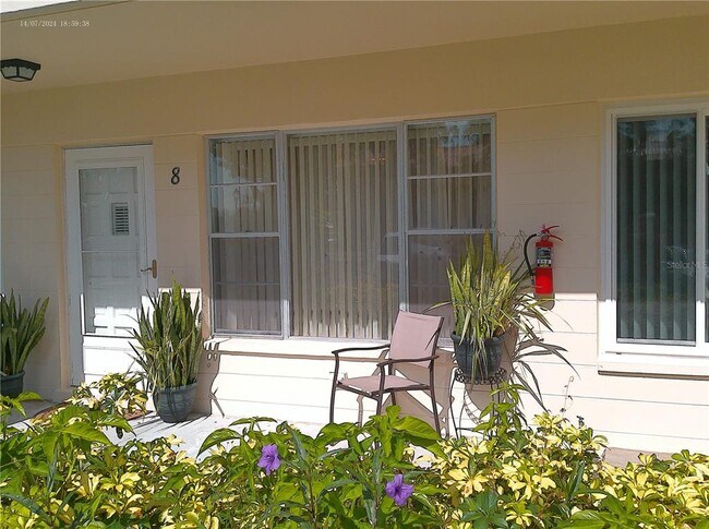 Building Photo - 2400 Franciscan Dr