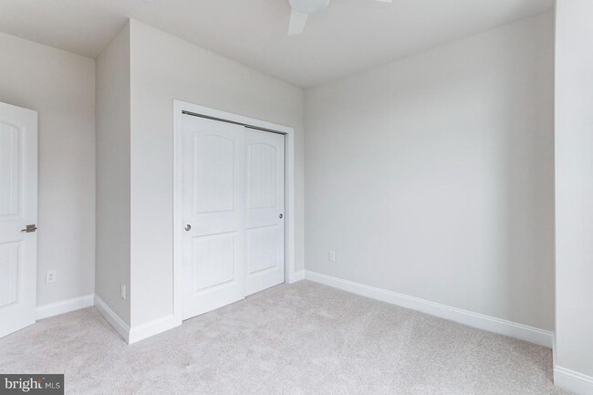 Building Photo - 236 Charles Ellis Dr