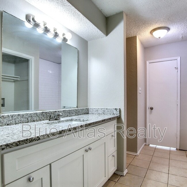 Building Photo - 1722 Fitzgerald Ct