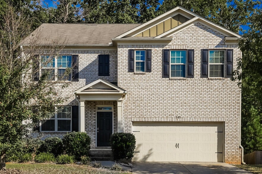 Primary Photo - 207 Shaker Hollow Dr