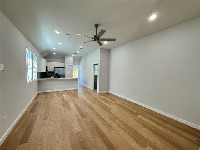Building Photo - 908 Pne Bch Dr