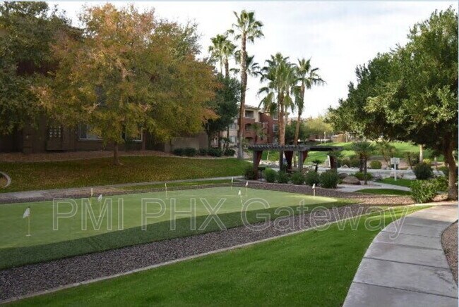 Building Photo - 5401 E Van Buren St