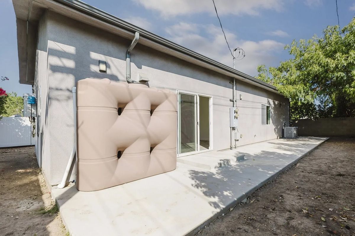 Building Photo - 9958 Marklein Ave