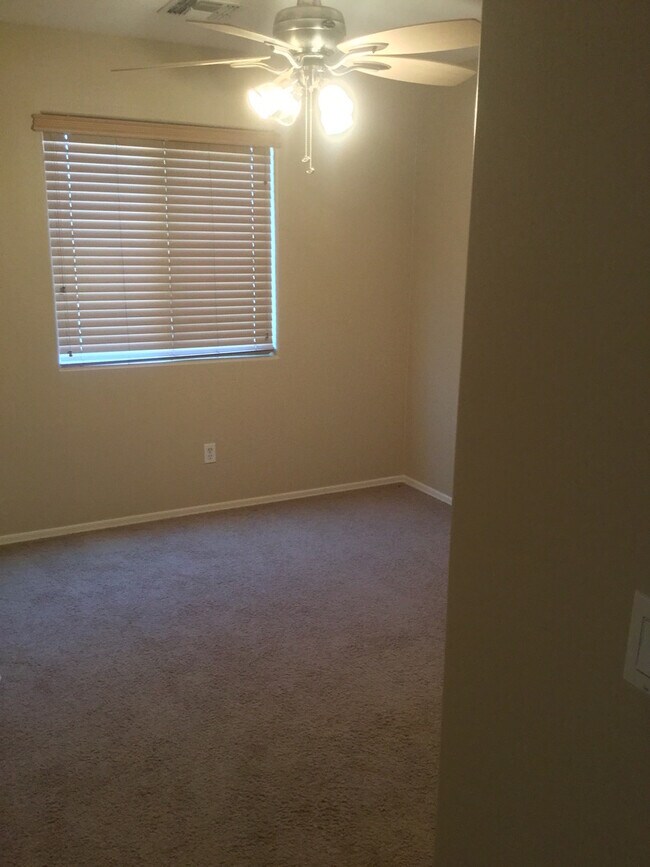 Building Photo - Excellent Gilbert Location!