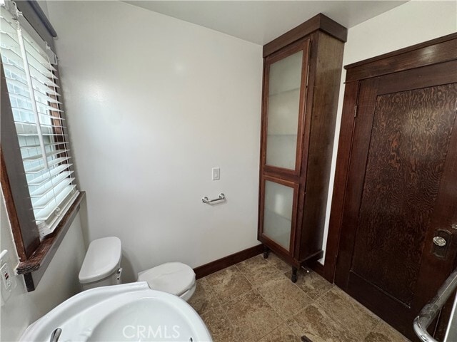 Building Photo - 428 W 40th St