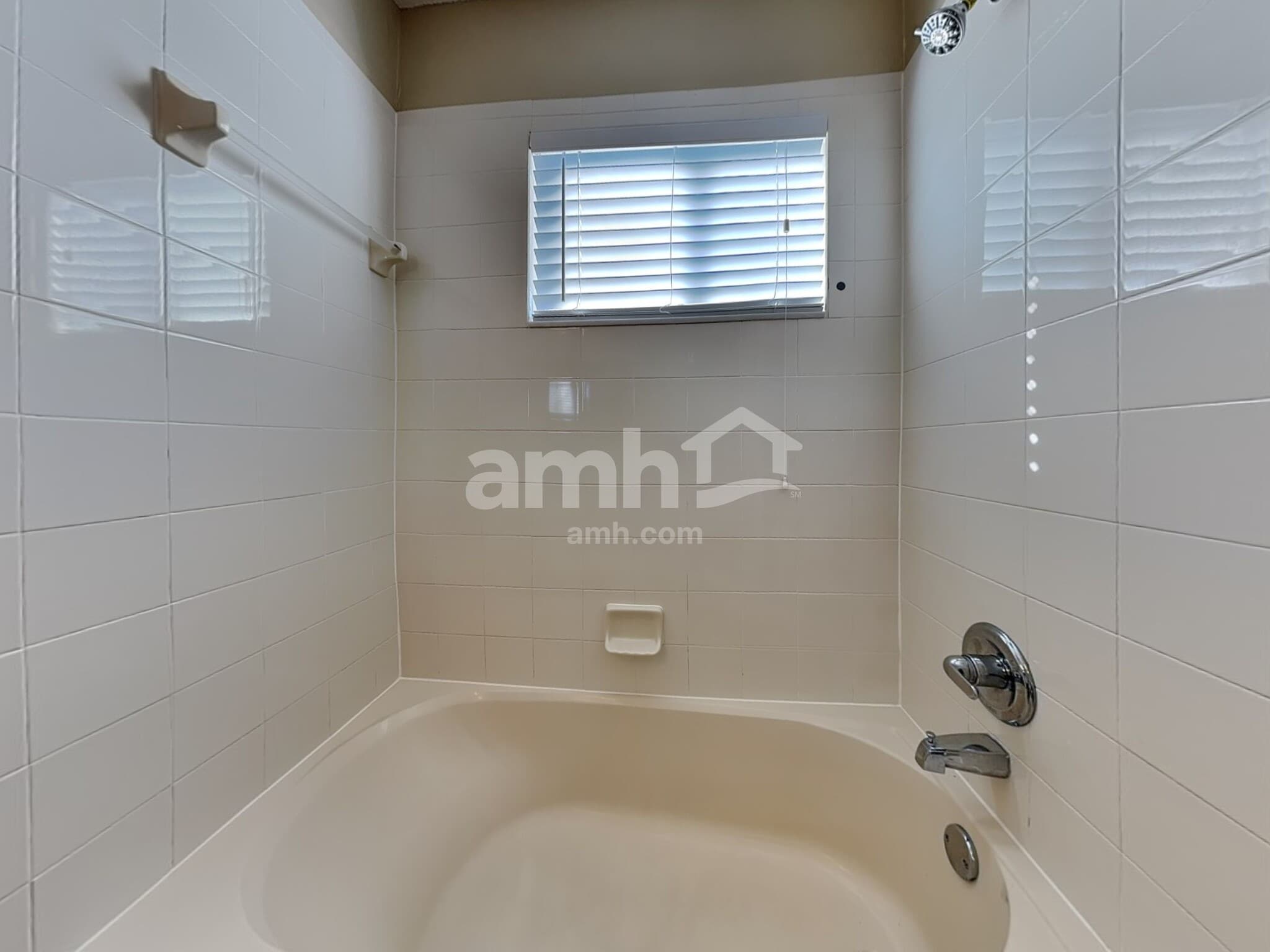 Building Photo - 6243 Blue Runner Ct