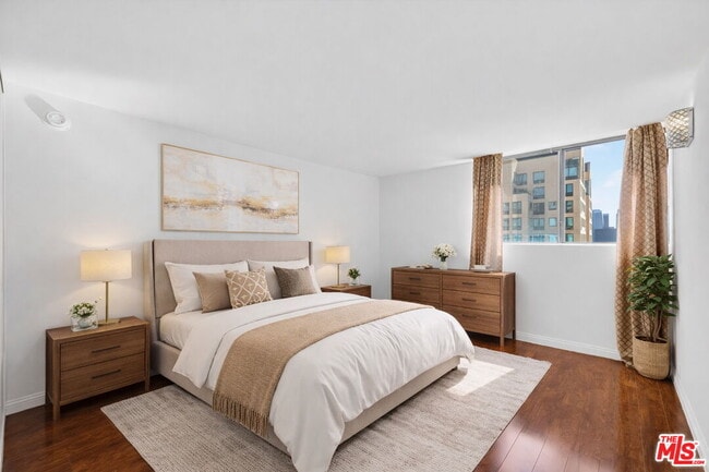 Building Photo - 10535 Wilshire Blvd