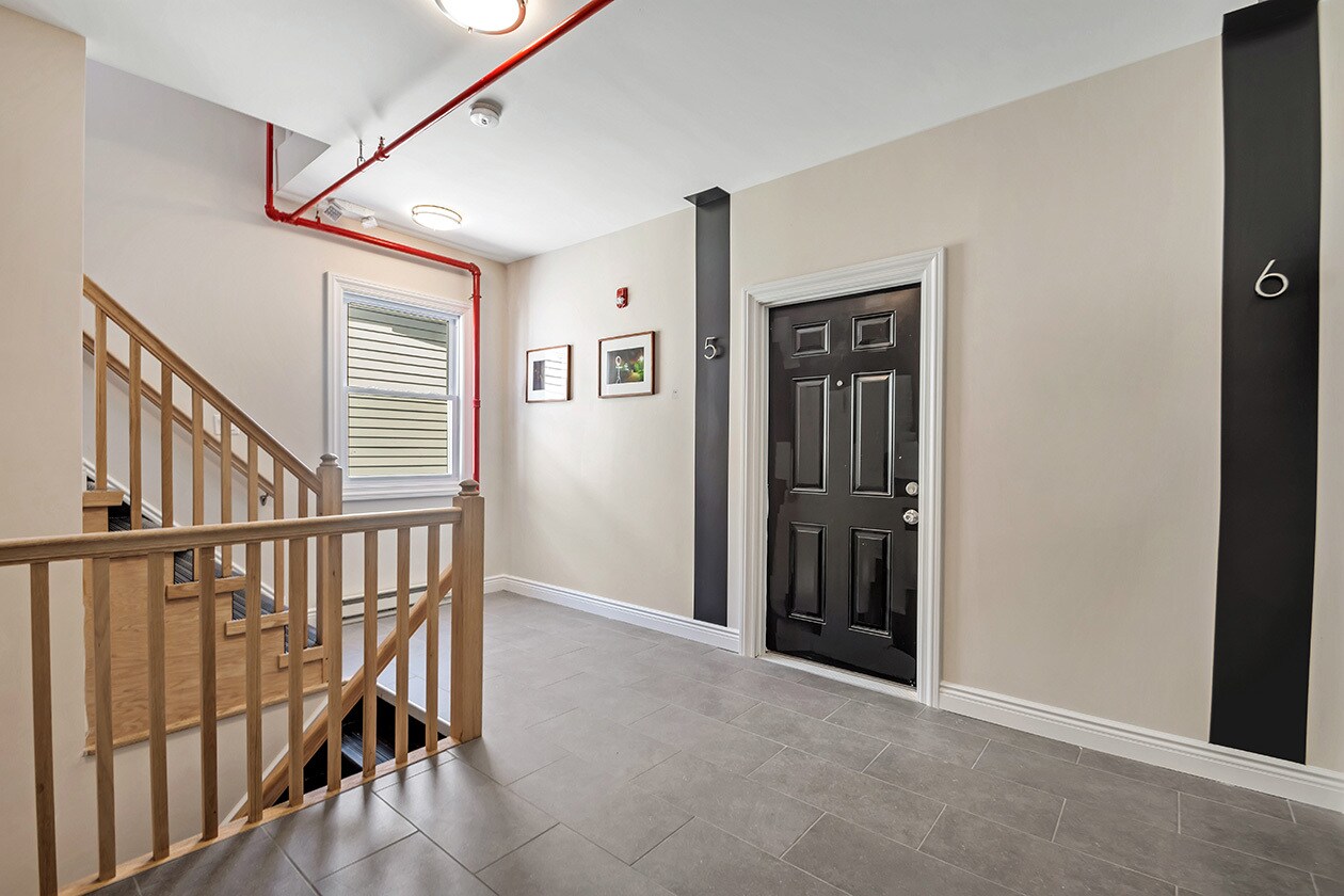 Building Photo - 52 Belmont Ave