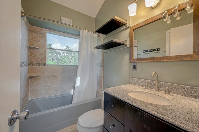 Building Photo - 6311 Crestside Dr