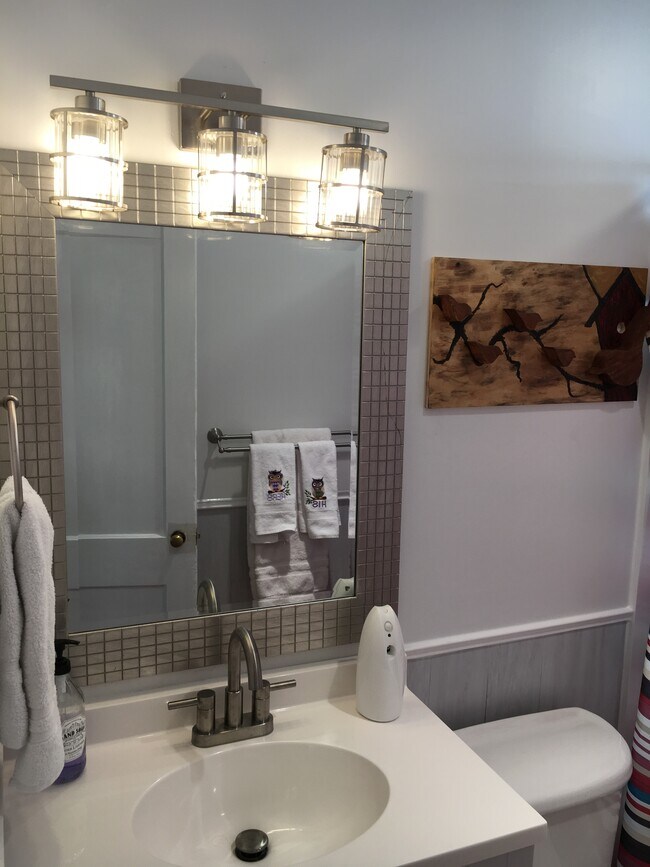 Building Photo - 912 Altavista Avenue