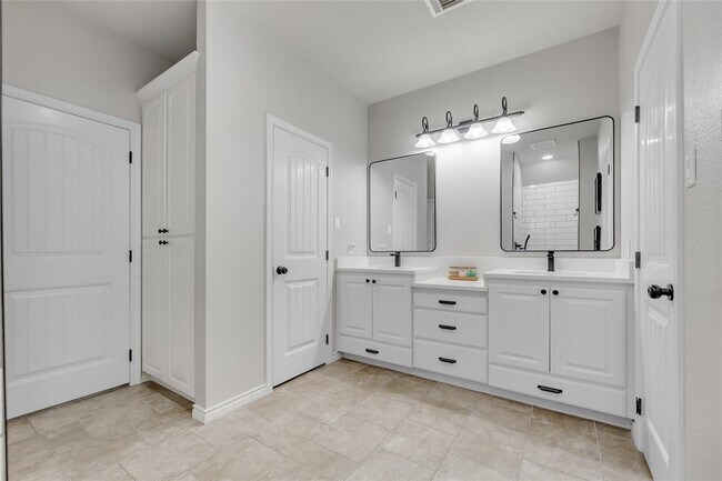 Building Photo - 935 Turtle Dove Trail