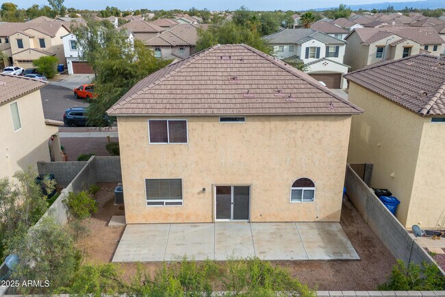 Building Photo - 2416 S 90th Glen