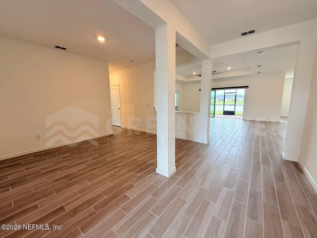 Building Photo - 2717 White Cedar Ln