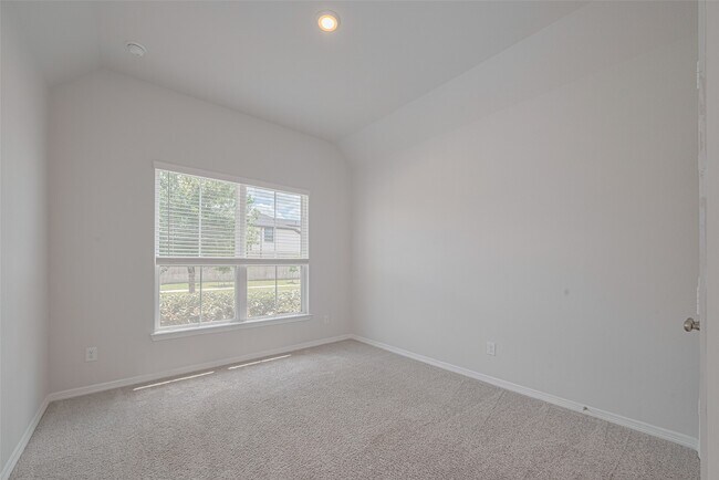 Building Photo - 6743 Iron Clover Dr