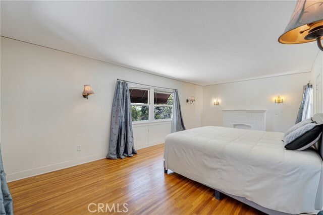 Building Photo - 405 W Brookdale Pl