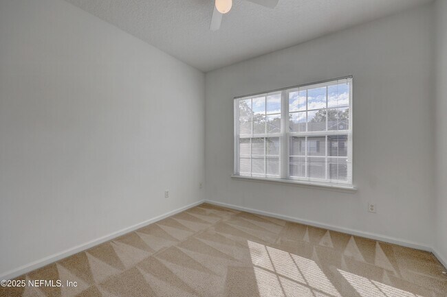 Building Photo - 12301 Kernan Forest Blvd