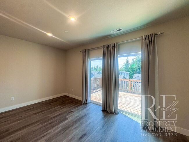 Building Photo - 4219 Nettle Dr SE