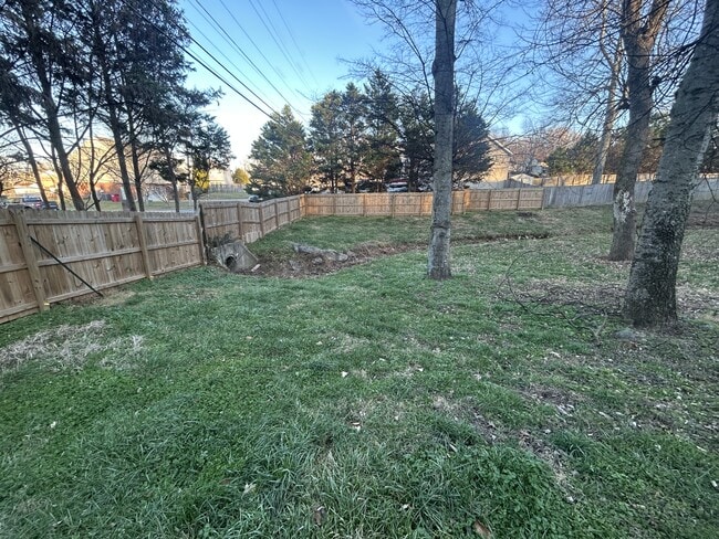 Building Photo - 1512 Barrywood Cir W