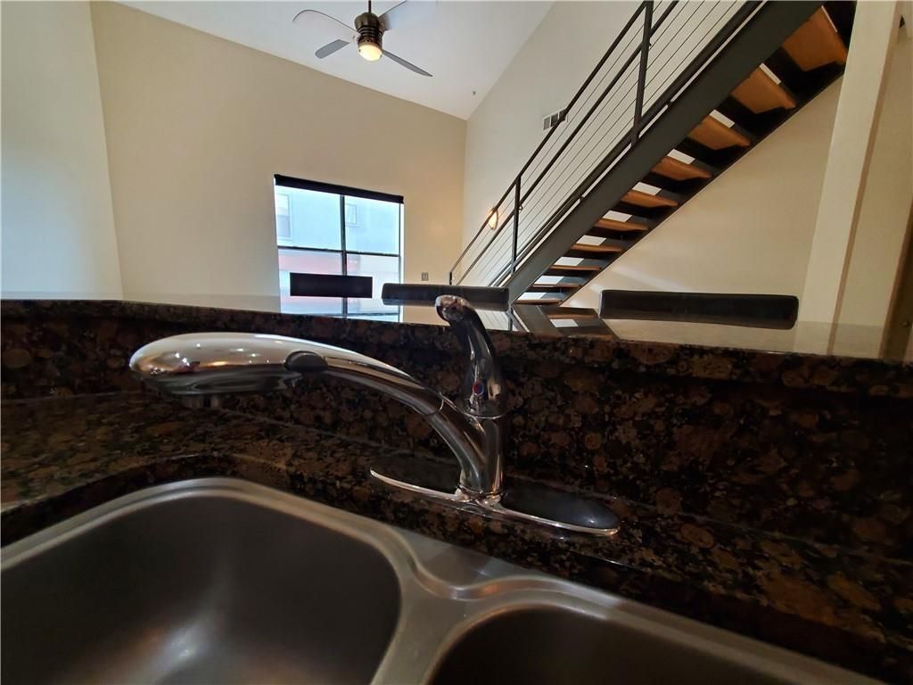 Building Photo - 400 17th St NW