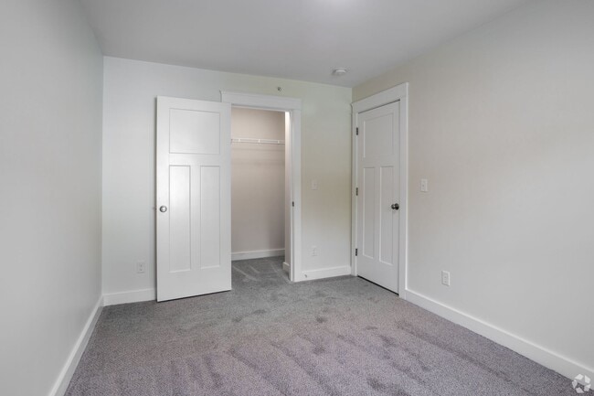 Building Photo - FREE RENT SPECIAL! 1 MONTH FREE & $750 SECURITY DEPOSIT! SECURE THIS DEAL NOW!