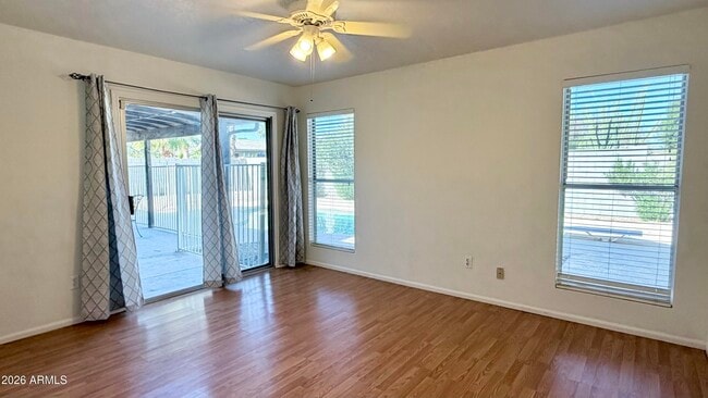 Building Photo - 4844 E Sunrise Dr