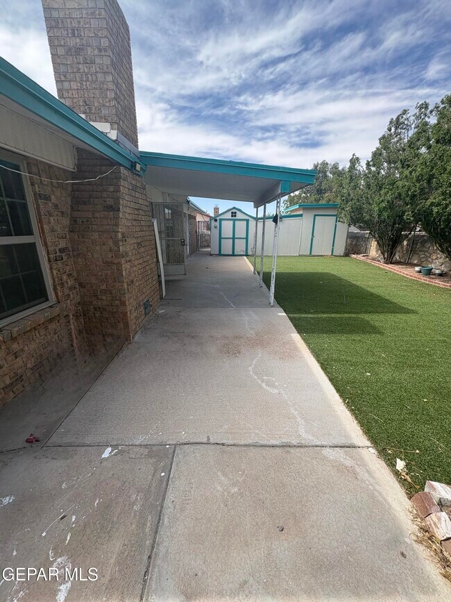 Building Photo - 3444 Tascosa St