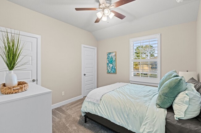 Building Photo - 141 Bronze Bow Dr