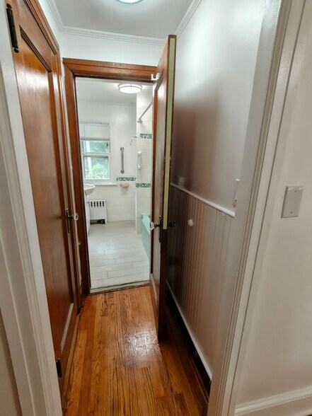 Linen closet - 45 Beakes Rd