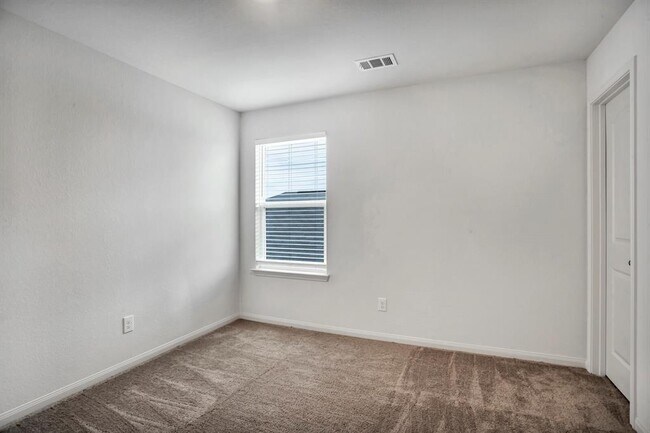 Building Photo - 169 Allington Cir