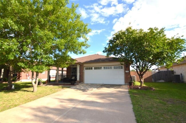 Building Photo - 2140 Pearson Way