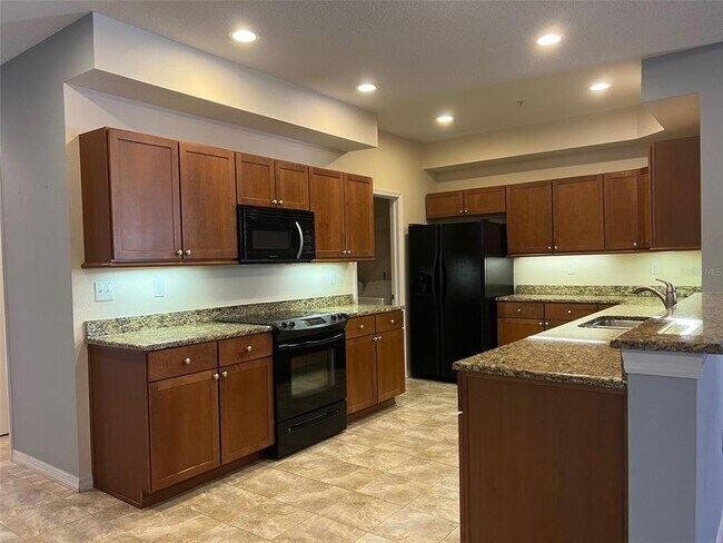 Building Photo - 642 Wells Ct