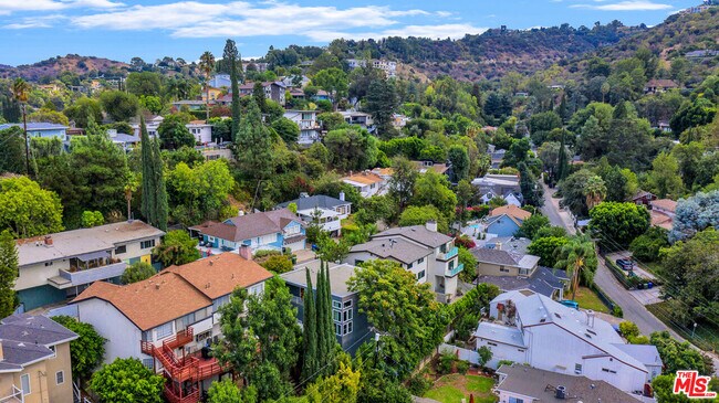 Building Photo - 13563 Contour Dr