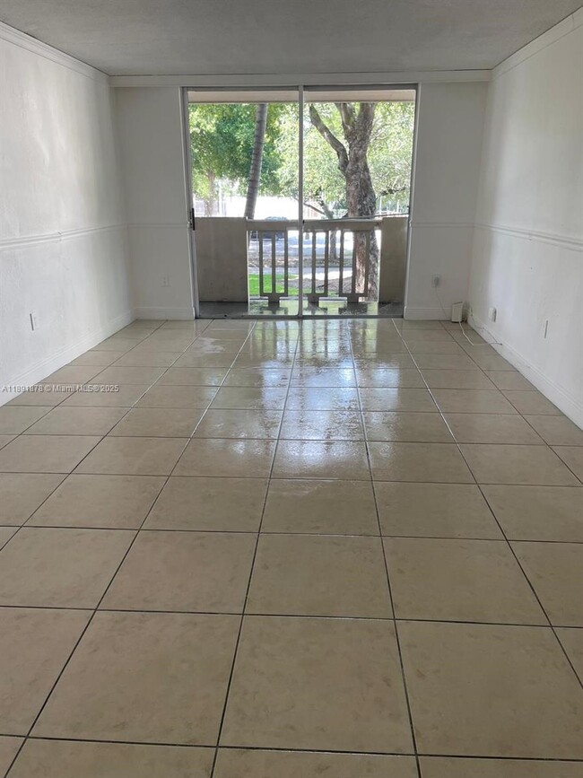 Building Photo - 1800 Sans Souci Blvd