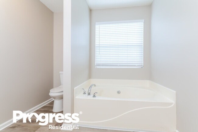 Building Photo - 865 Amelia Grove Ln SE