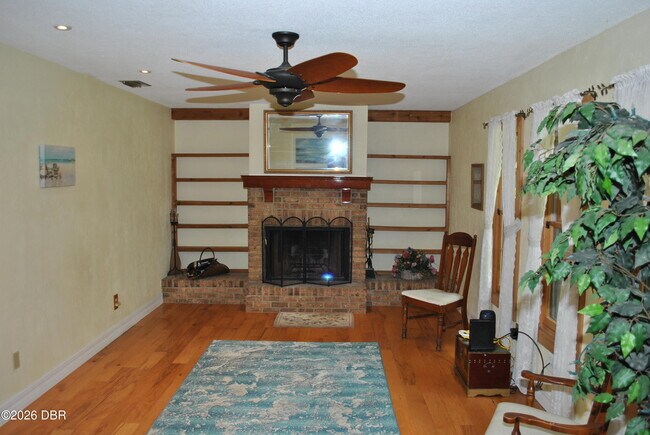 Building Photo - 5590 Lancewood Cir S