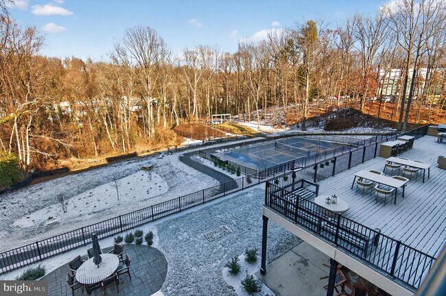 Building Photo - 76 Old Mill Bottom Rd N